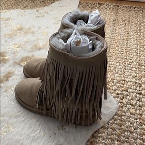 Gorgeous Kookaburra by Ugg Boots